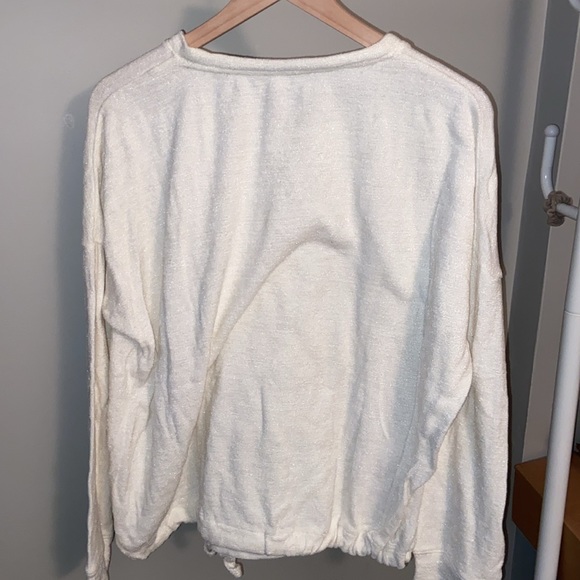 3 Dots L White Sparkly Tied Long Slv - Picture 3 of 6